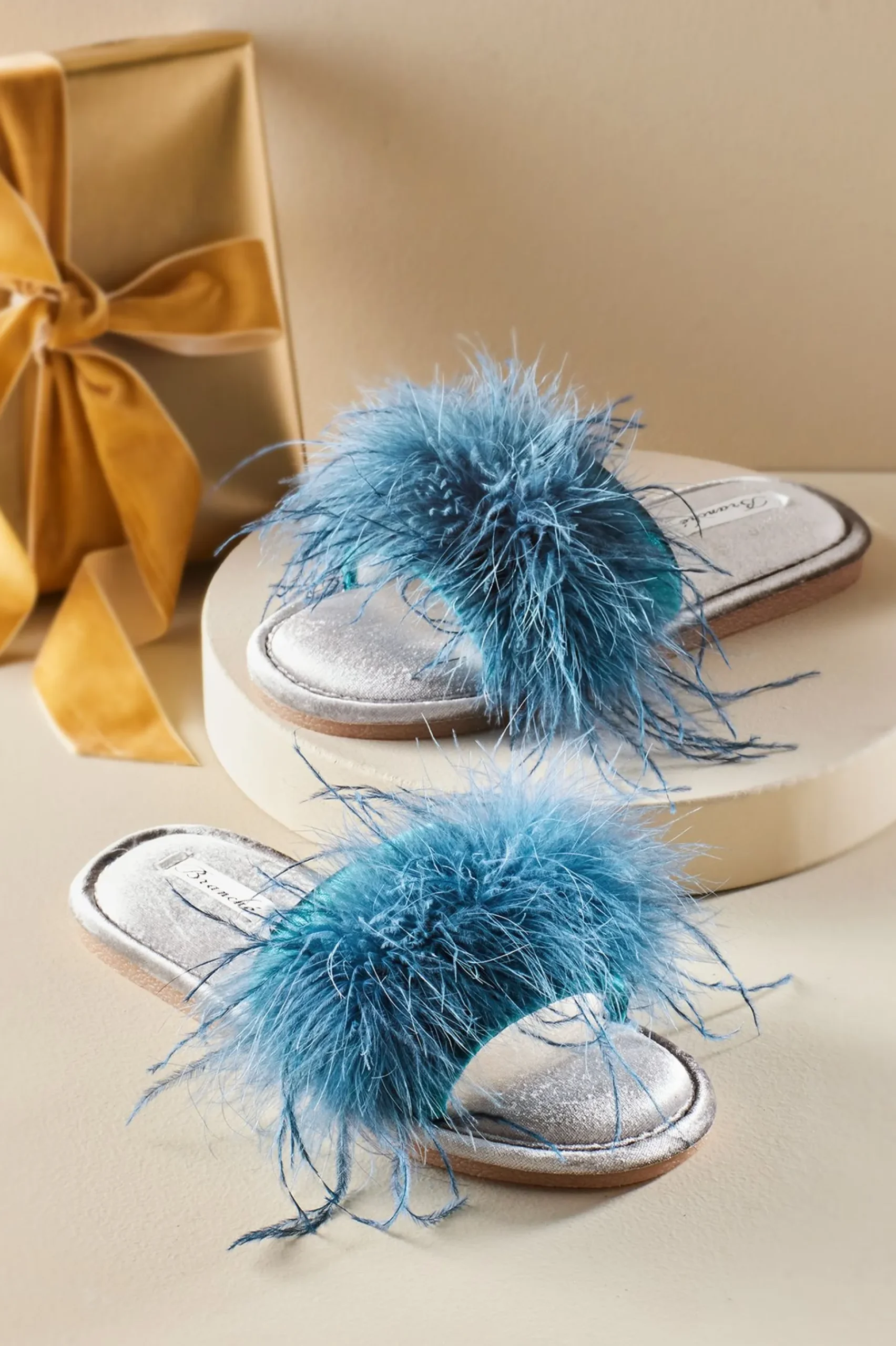 Soft Surroundings Branche Kiki Feather Slipper> socks & slippers