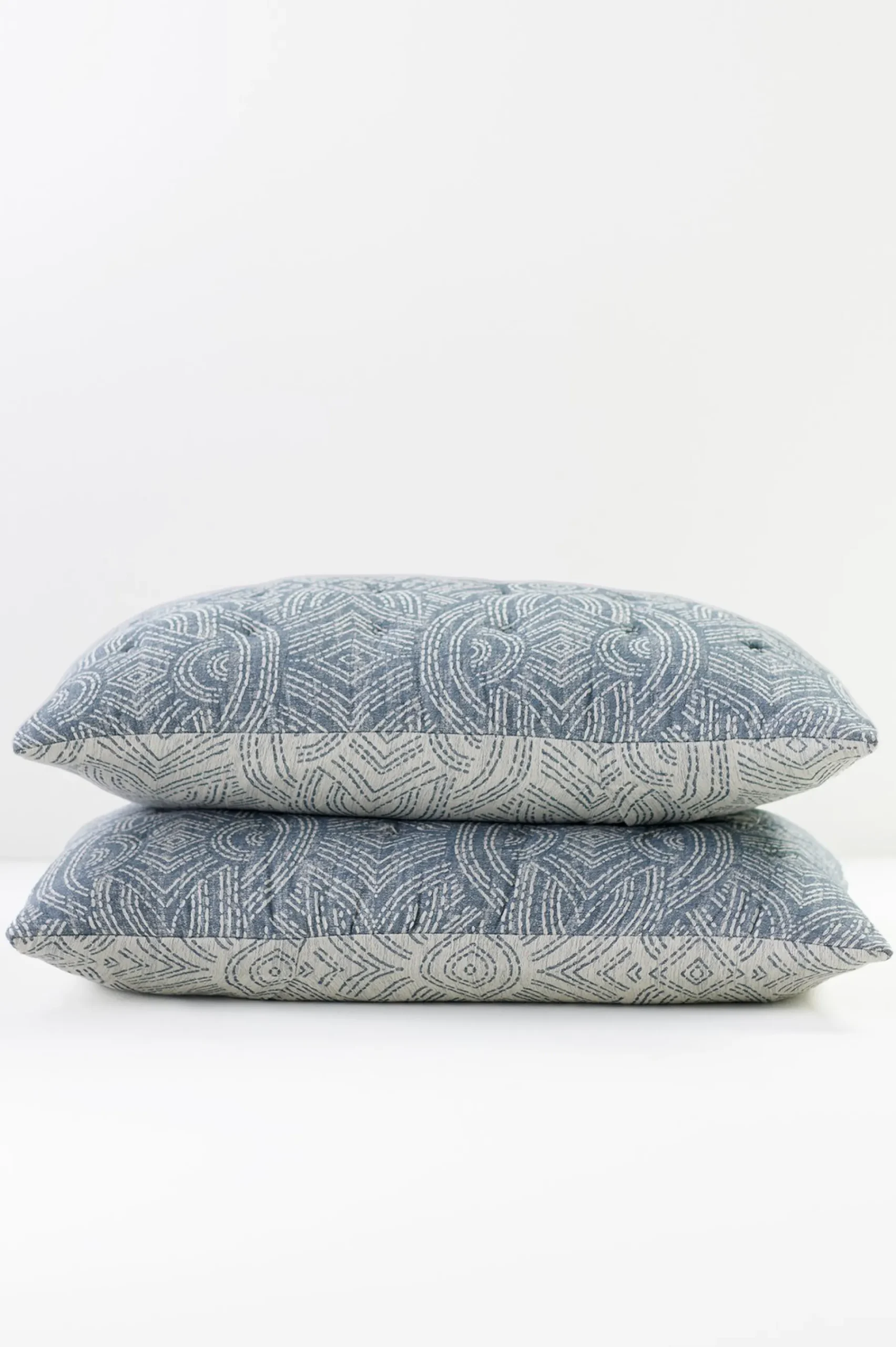 Soft Surroundings Cordova Reversible Jacquard Sham> pillowcases & shams