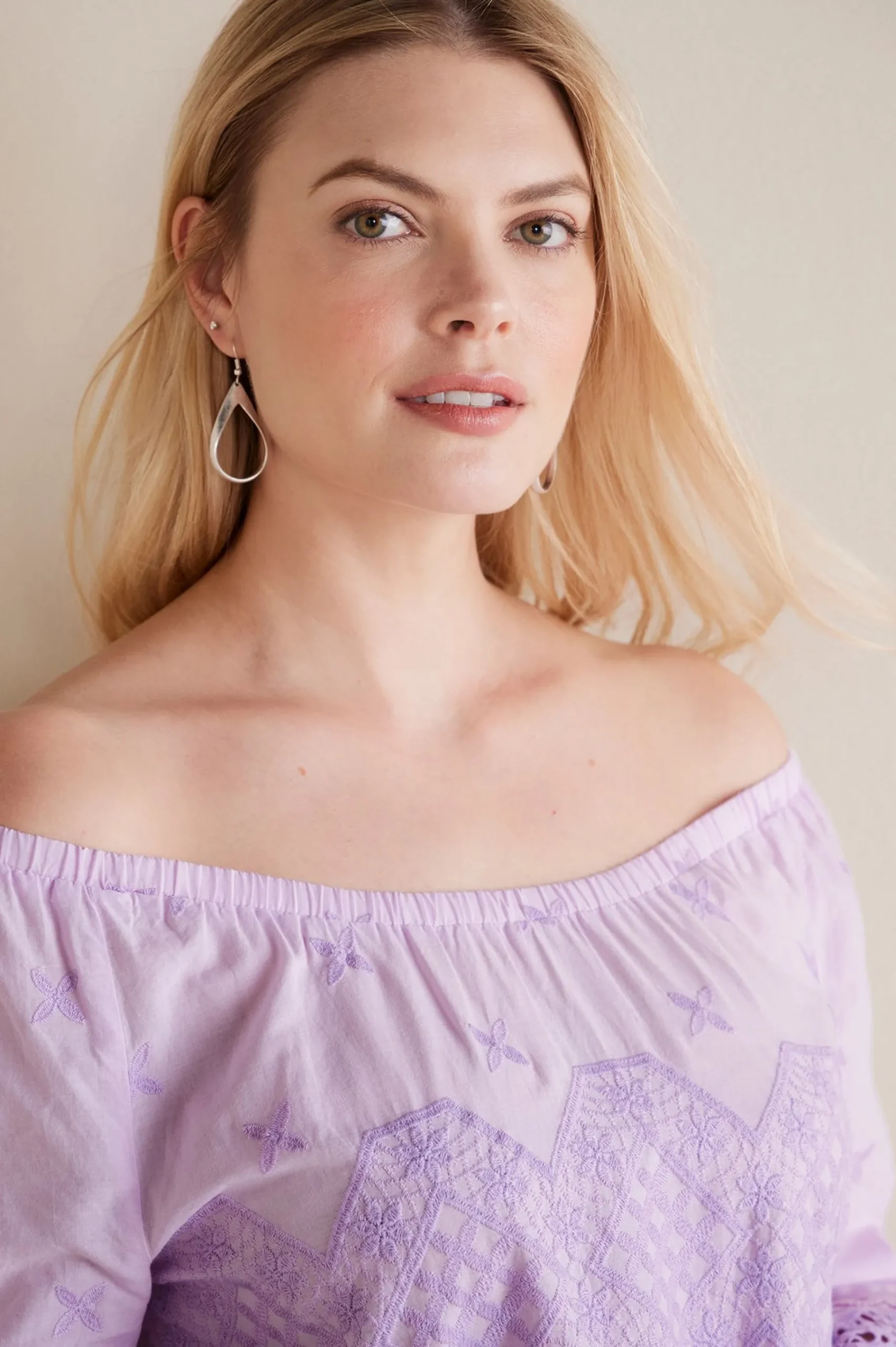 Soft Surroundings Petites Pilar Off the Shoulder Top> Feminine Flourish|Global Artistry